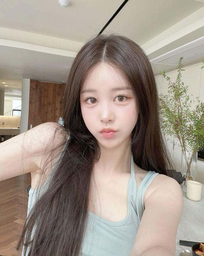Trần Hà Linh là tâm điểm trong mọi bức ảnh