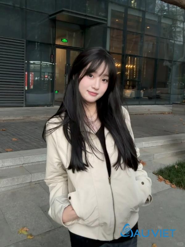 Gái xinh ngoài phố cực trendy